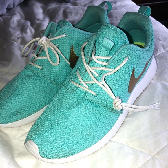 Nike Roshe Run - Picture 3 of 4
